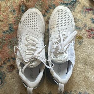 Nike Air 270 size women’s 10.5